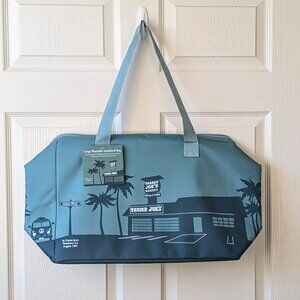 💙 Trader Joe’s large Dusty Blue Insulated Bag- New w/ Tag